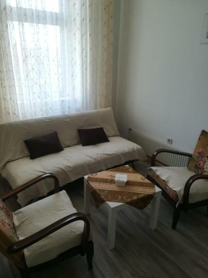 Ferienwohnung Hietzing Wiedeń Zewnętrze zdjęcie